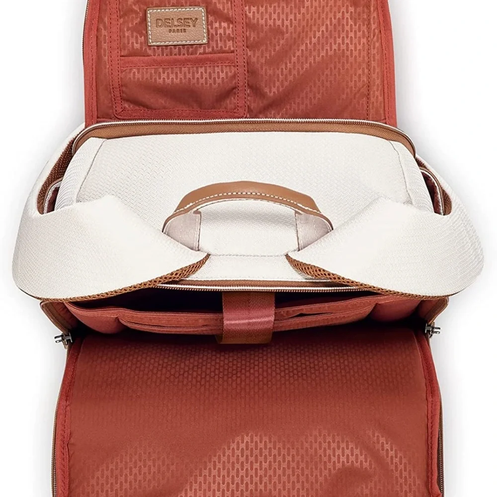 delsey sleek cream